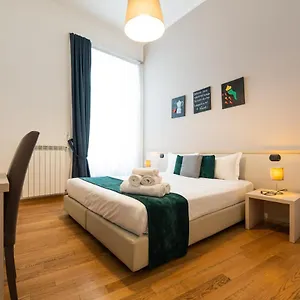 Duomo Hermes Relais Neapol